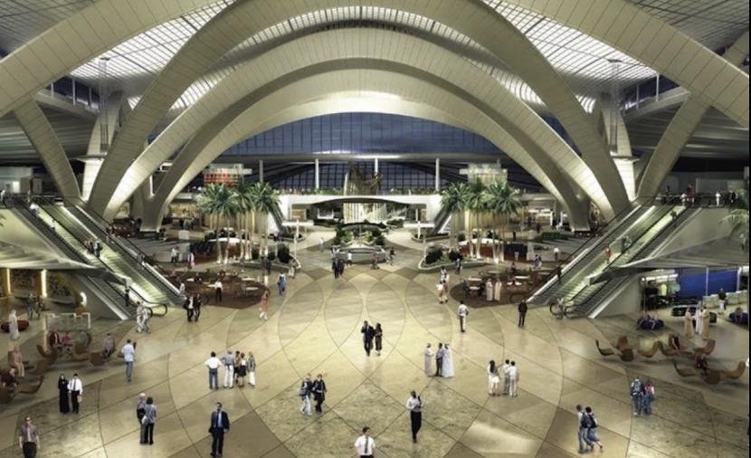 إيران تزعم استهداف مطار زايد بأبوظبي.. وأصوات انفجارات بعدة مواقع إماراتية
